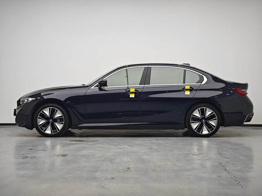 BMW i3 2022 — фото 8