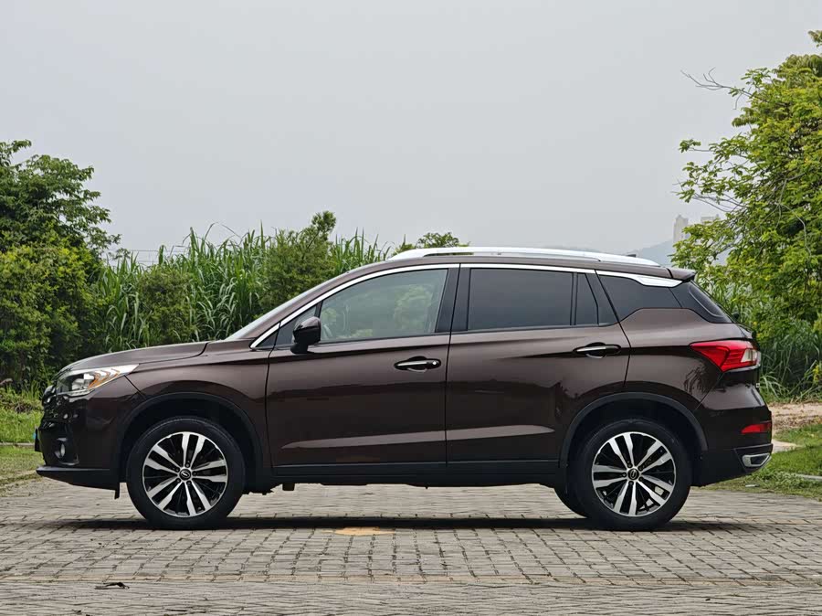 GAC Trumpchi GS4 2016 — фото 15