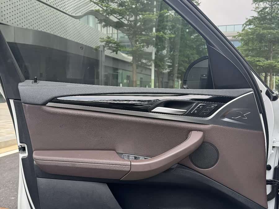 BMW X3 2018 — фото 11