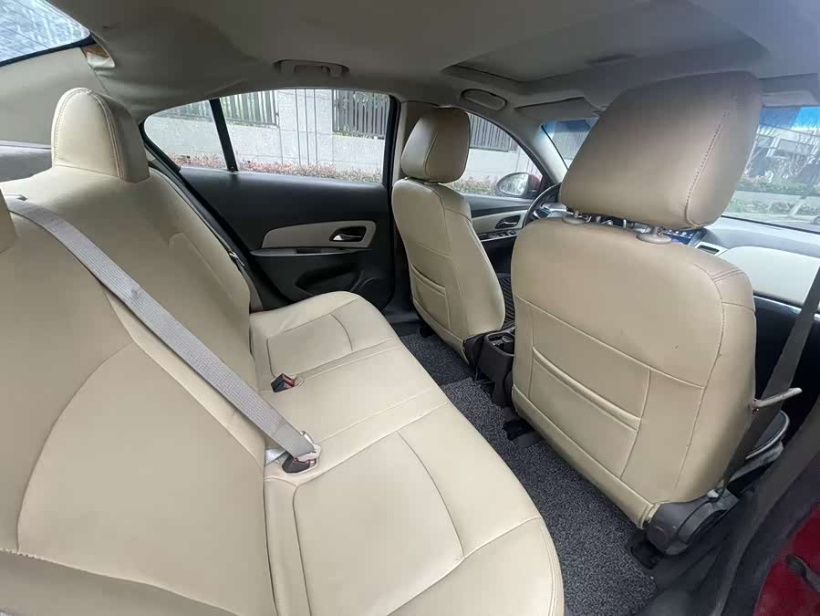 Chevrolet Cruze 2015 — фото 13