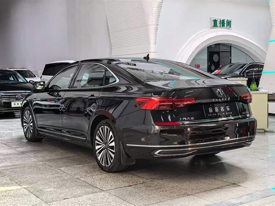 Volkswagen Passat 2021