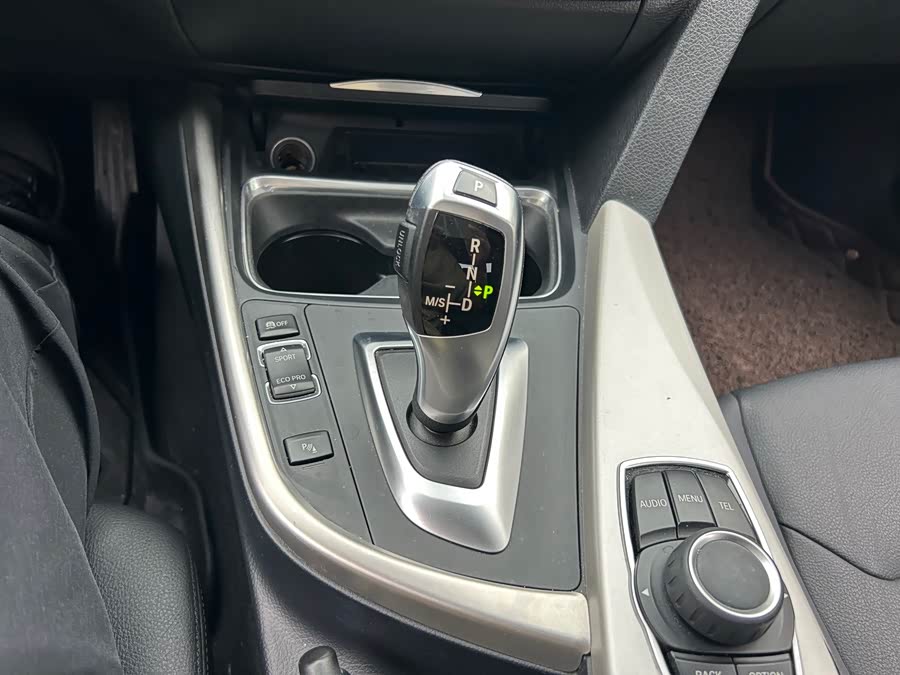 BMW 3 Series 2015 — фото 9