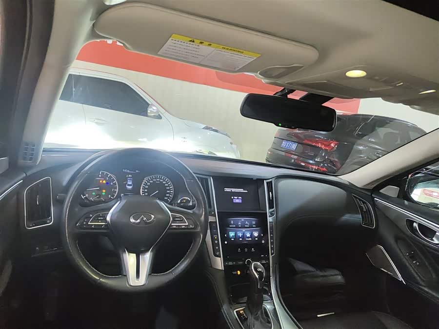 Infiniti Q50L 2018 — фото 10