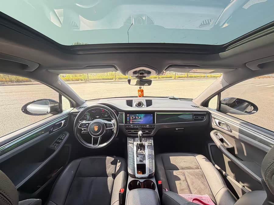 Porsche Macan 2018 — фото 10