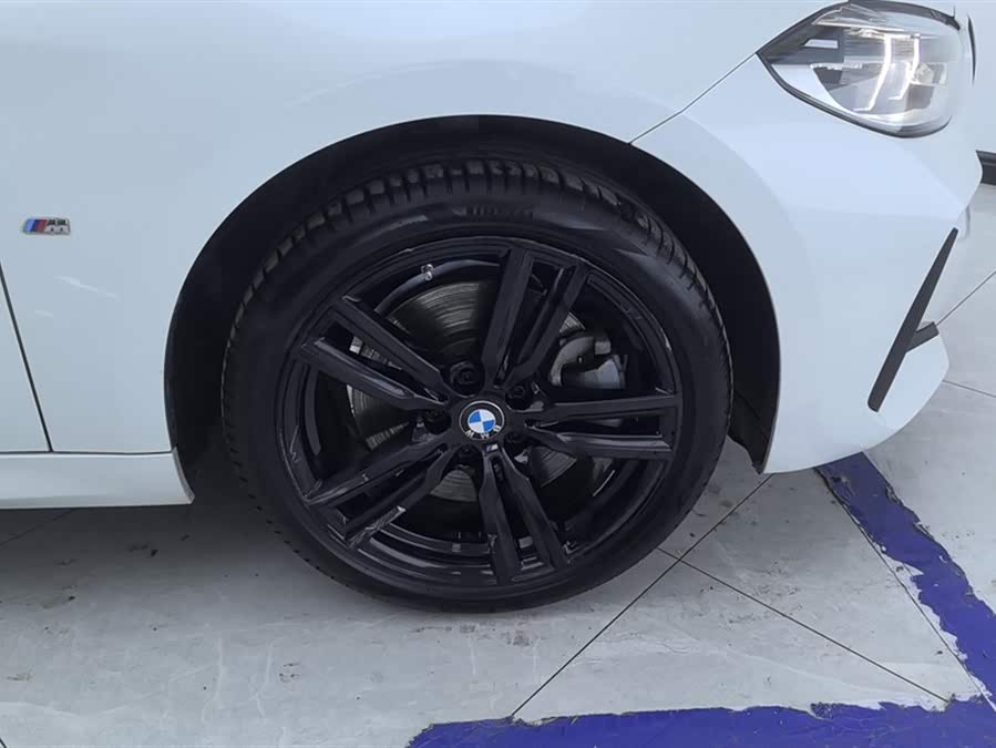 BMW 1 Series 2021