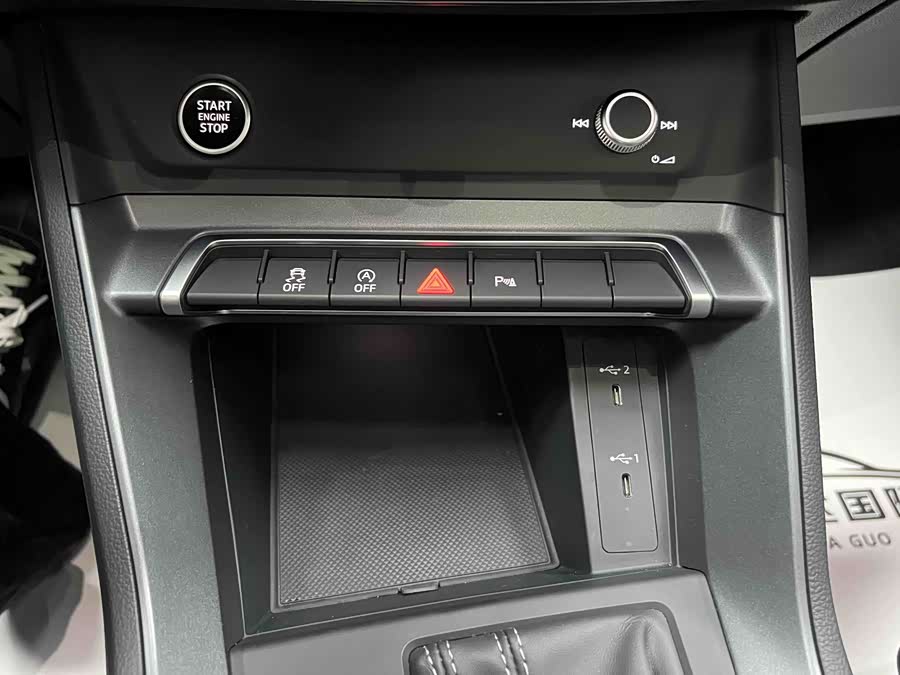 Audi Q3 Sportback 2023 — фото 16