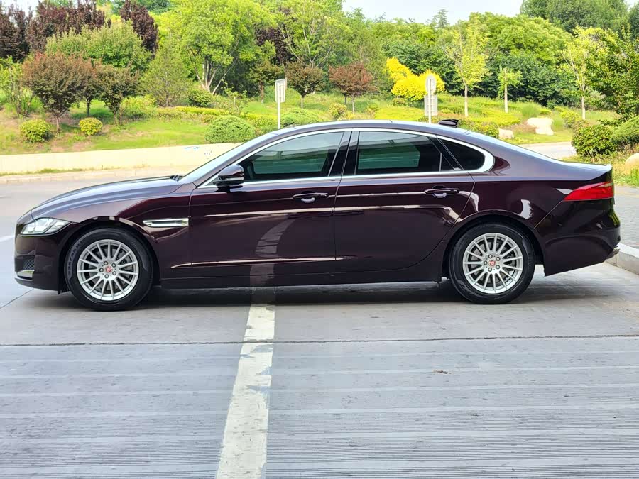 Jaguar XF 2016