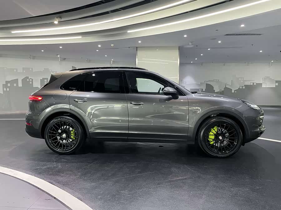 Porsche Cayenne New Energy 2023