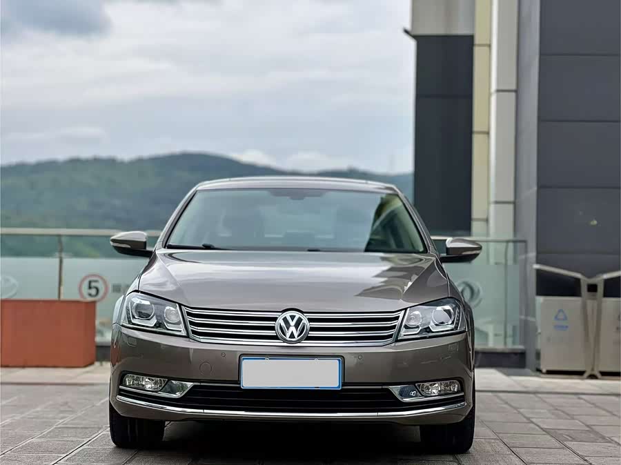 Volkswagen Magotan 2015