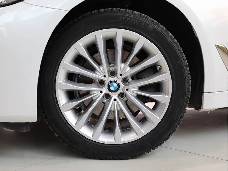 BMW 5 Series 2022
