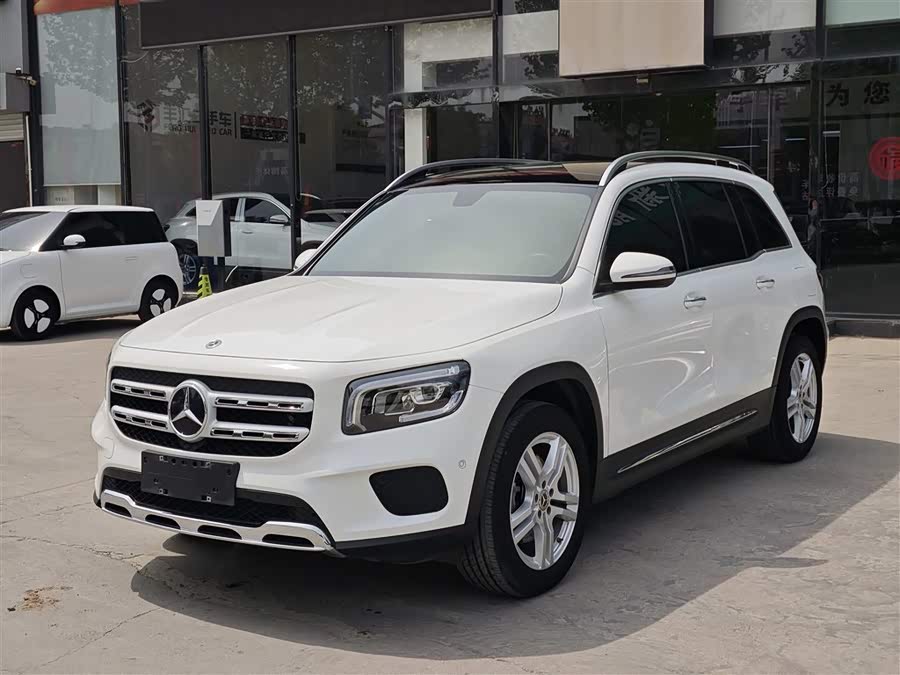 Mercedes-Benz GLB 2023