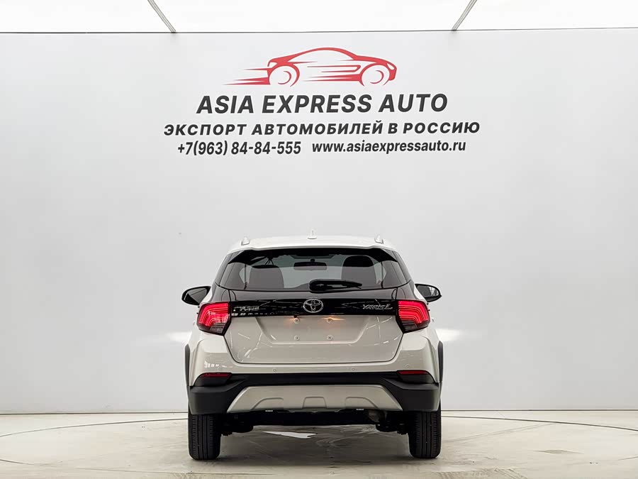 Toyota Yaris L 2022