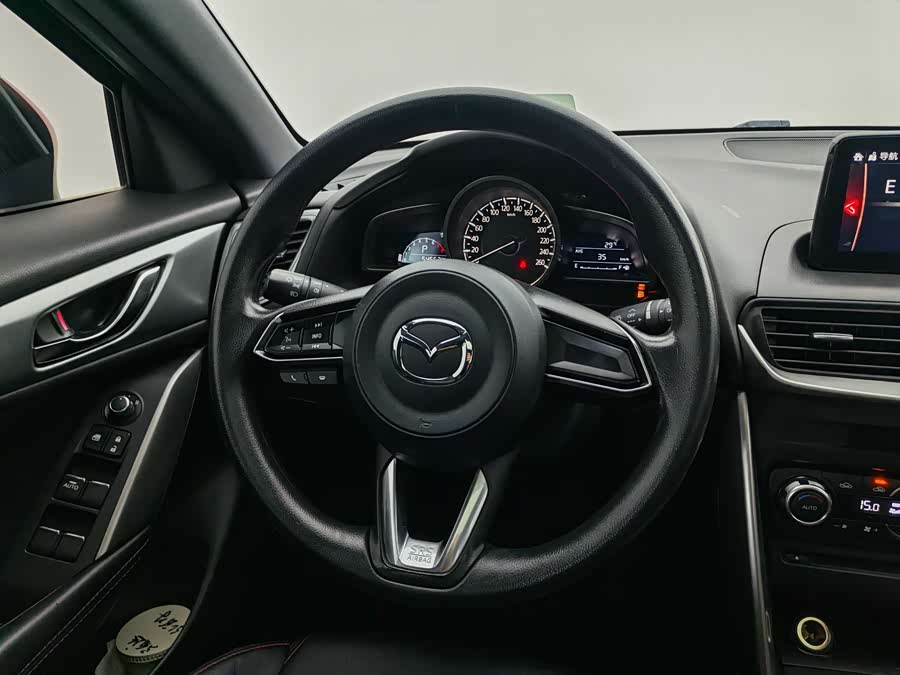 Mazda CX-4 2018 — фото 21