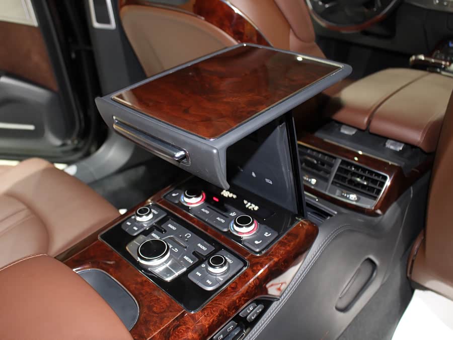 Audi A8 2013