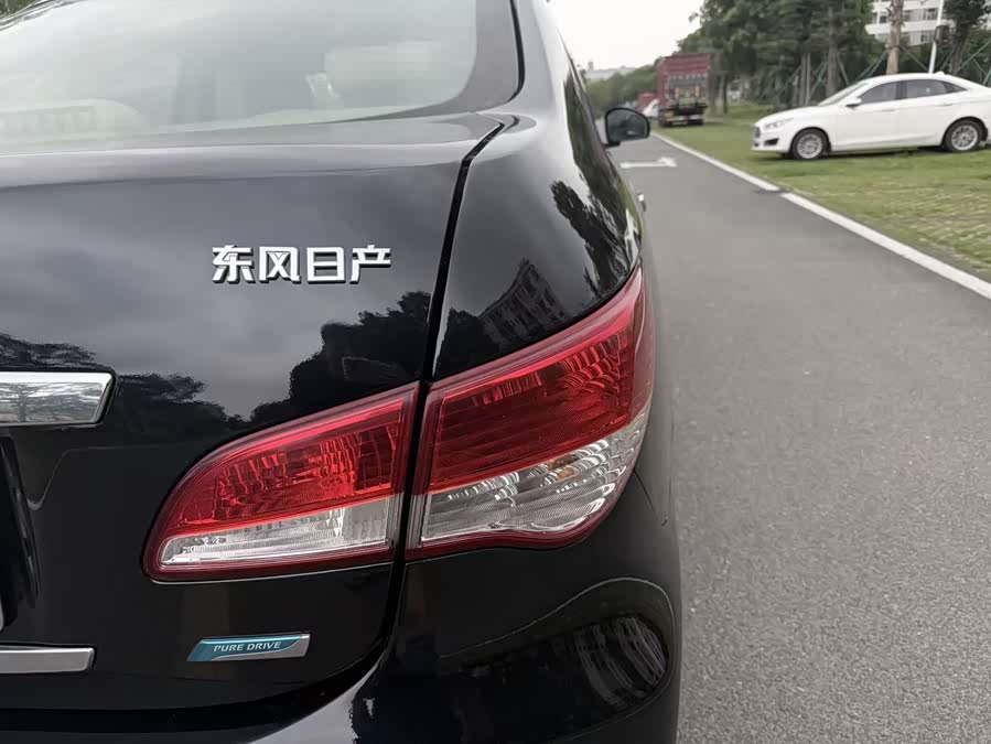 Nissan Sylphy 2012 — фото 15
