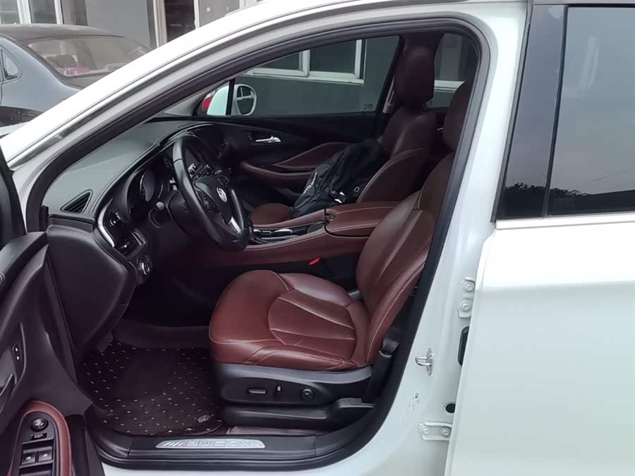 Buick Envision Plus 2018 — фото 15