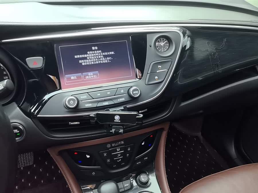 Buick Envision Plus 2018 — фото 13