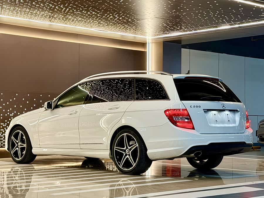Mercedes-Benz C-Class 2011 — фото 28