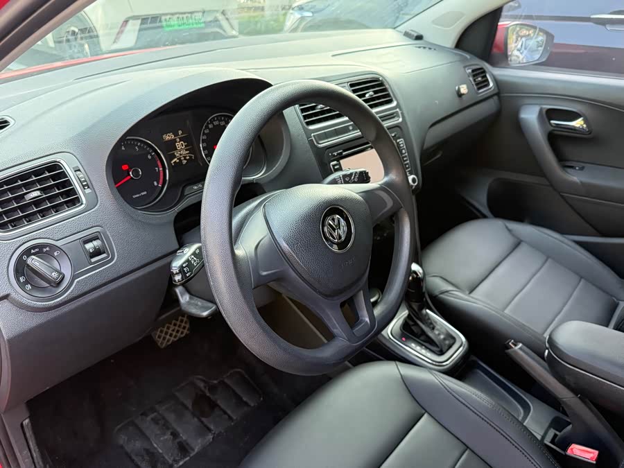Volkswagen Polo 2014