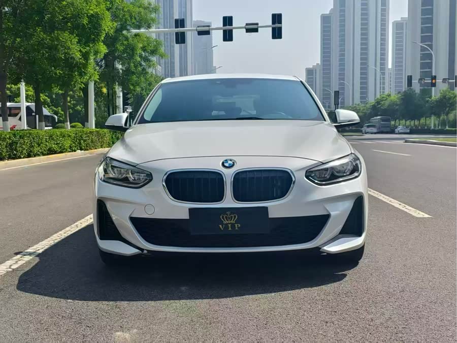 BMW 1 Series 2021