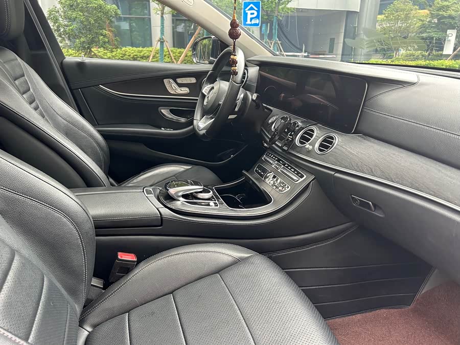 Mercedes-Benz E-Class 2018 — фото 14