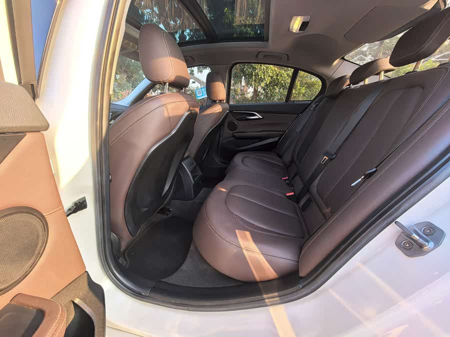 BMW 1 Series 2019