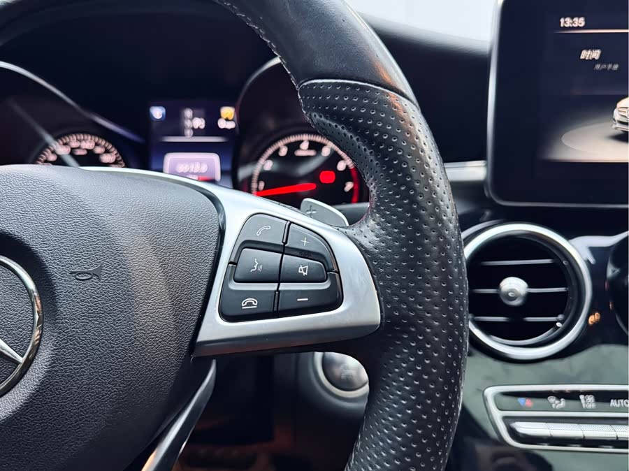 Mercedes-Benz C-Class 2017 — фото 17