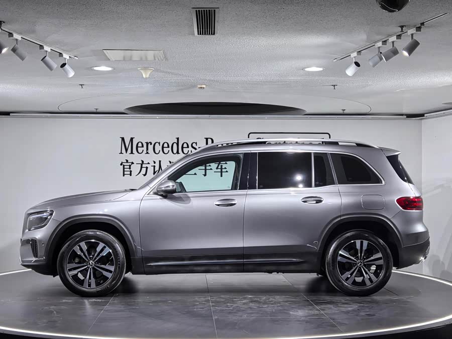 Mercedes-Benz GLB 2024