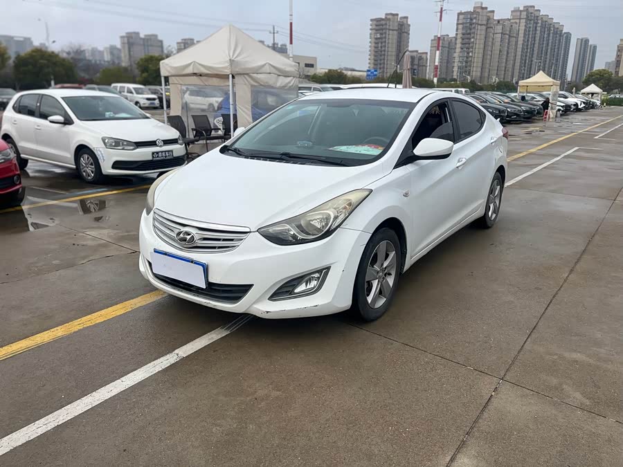 Hyundai Elantra 2013