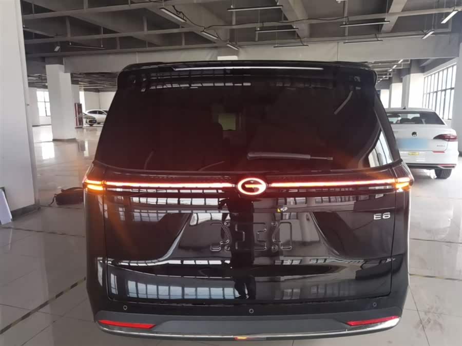 GAC Trumpchi E8 PHEV 2024