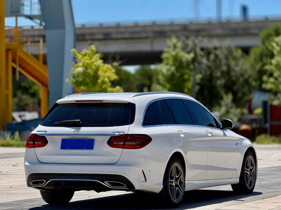 Mercedes-Benz C-Class 2020