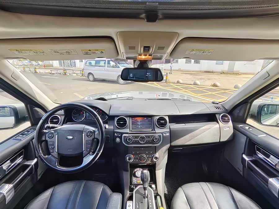 Land Rover Discovery 2011