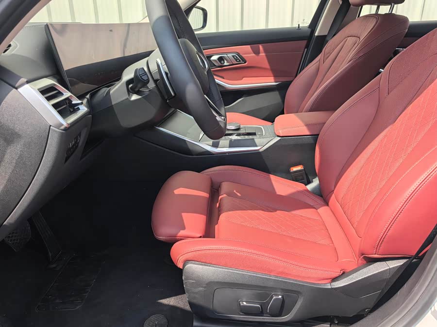 BMW 3 Series 2025