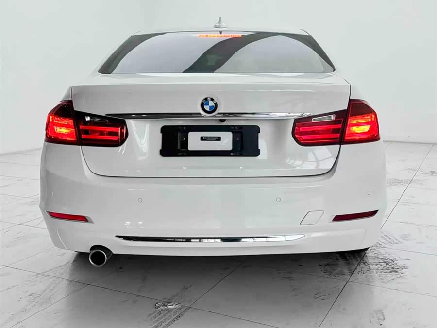 BMW 3 Series 2016 — фото 11