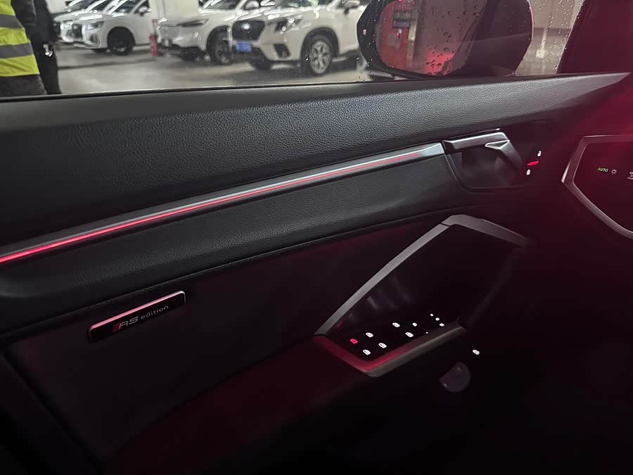Audi Q3 Sportback 2022 — фото 25
