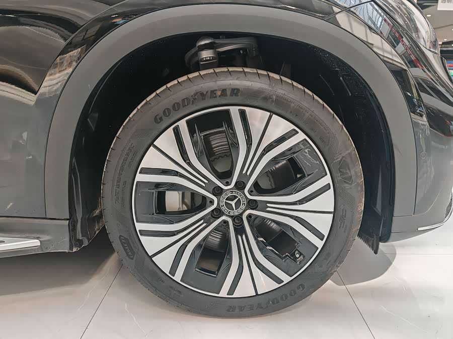 Mercedes-Benz EQE SUV 2024 — фото 15