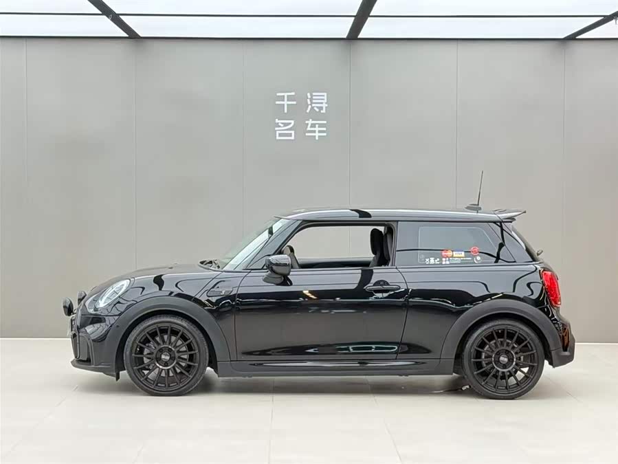 MINI MINI 2021