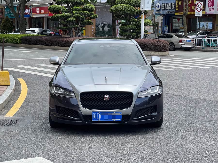 Jaguar XFL 2018