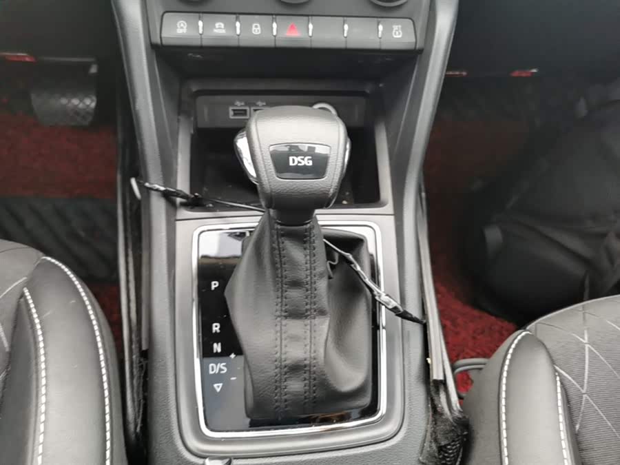 Skoda Korok 2018 — фото 14