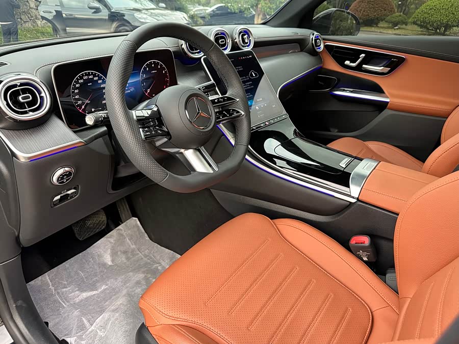 Mercedes-Benz GLC 2025