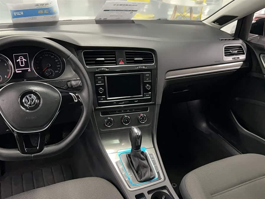 Volkswagen Golf 2015