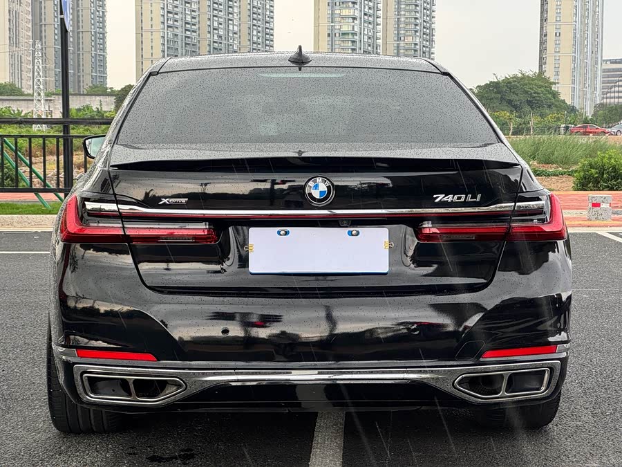 BMW 7 Series 2018 — фото 12