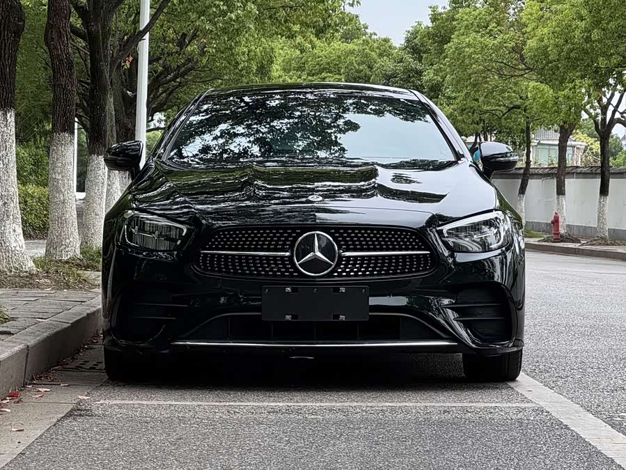 Mercedes-Benz E-Class 2023