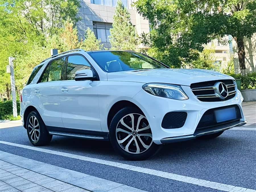Mercedes-Benz GLE 2016 — фото 23