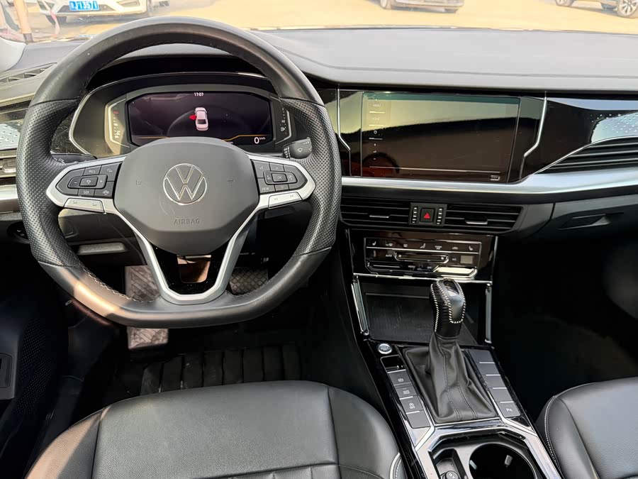 Volkswagen Passat 2022