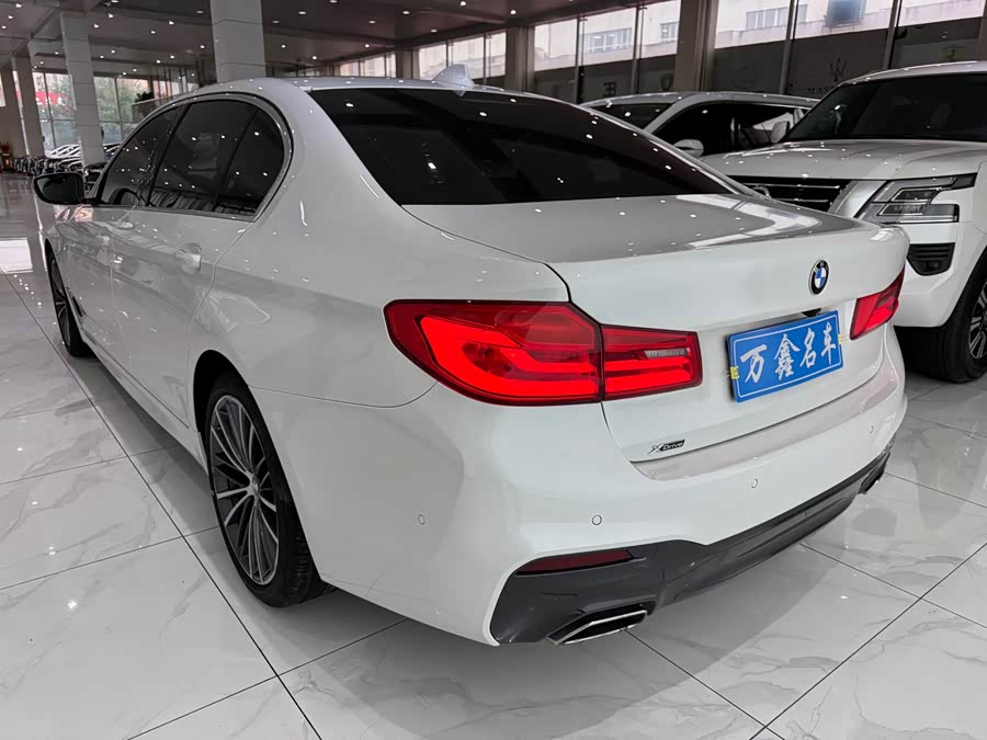 BMW 5 Series 2020 — фото 16
