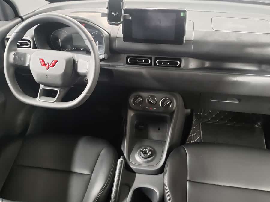 Wuling Hongguang New Energy 2024