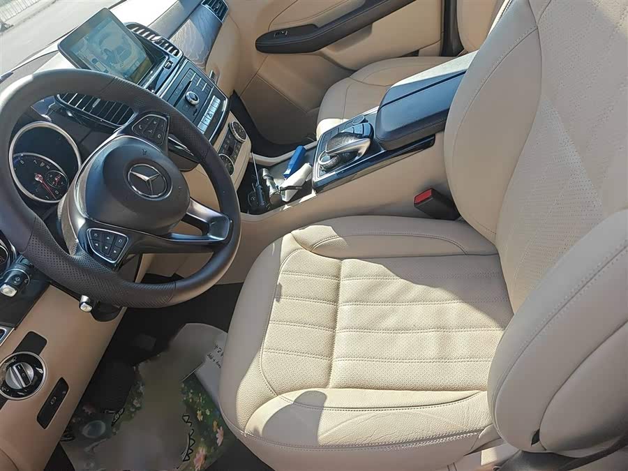 Mercedes-Benz GLE 2016