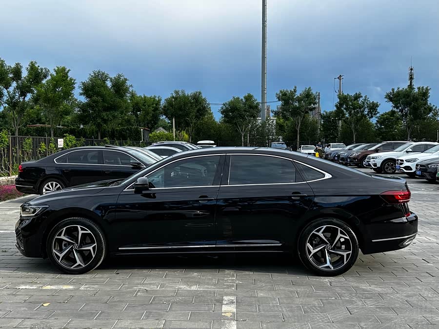 Volkswagen Passat 2024
