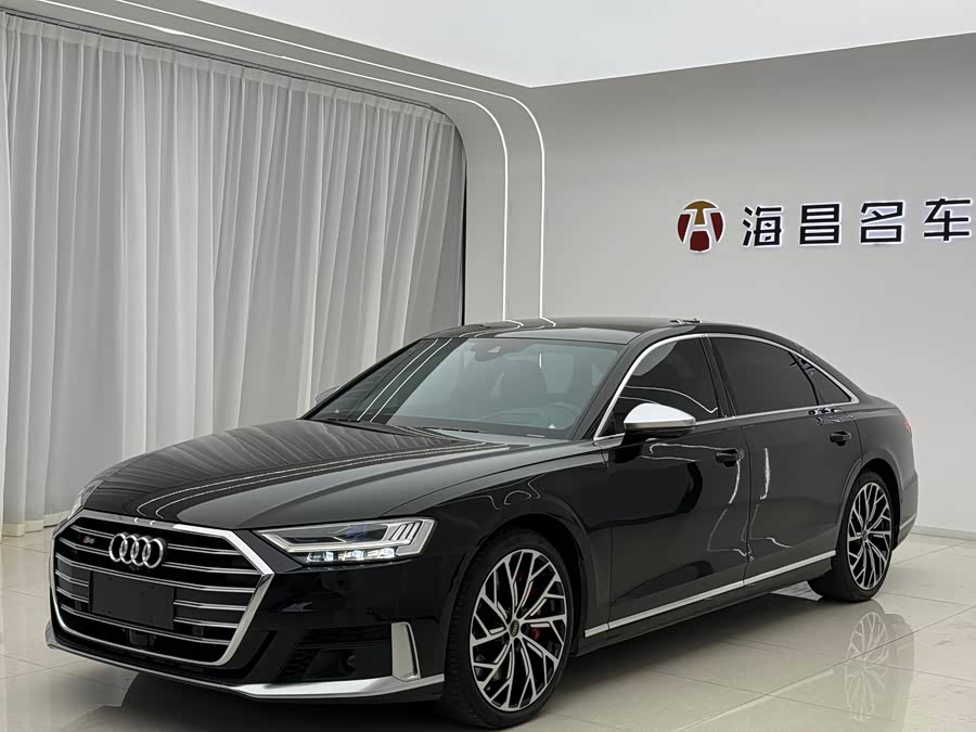 Audi S8 2021